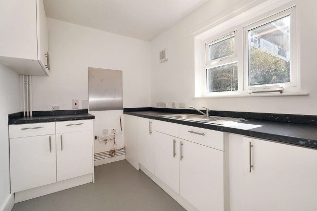 2 Vine End, Vine Close, Ramsgate, Kent, CT11 7BN 7