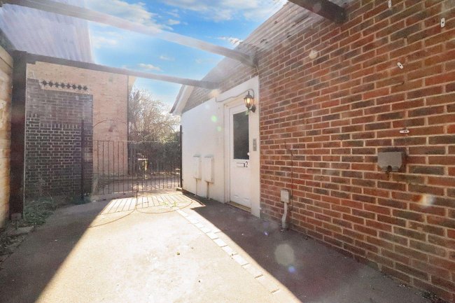 2 Vine End, Vine Close, Ramsgate, Kent, CT11 7BN 7