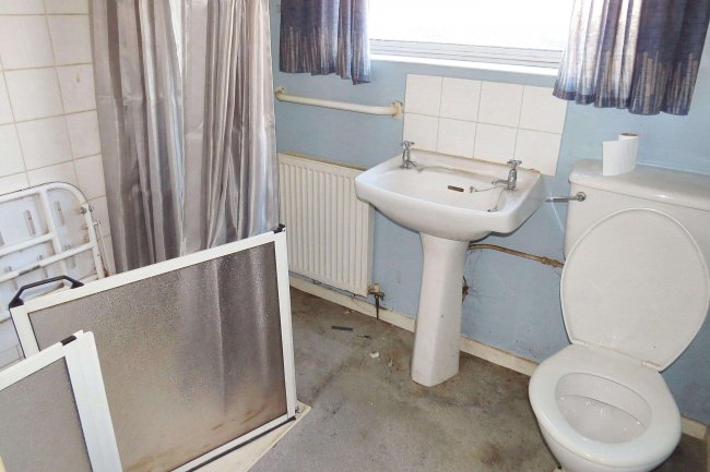 40 Wingate Avenue, Morecambe, Lancashire, LA4 4SH 7