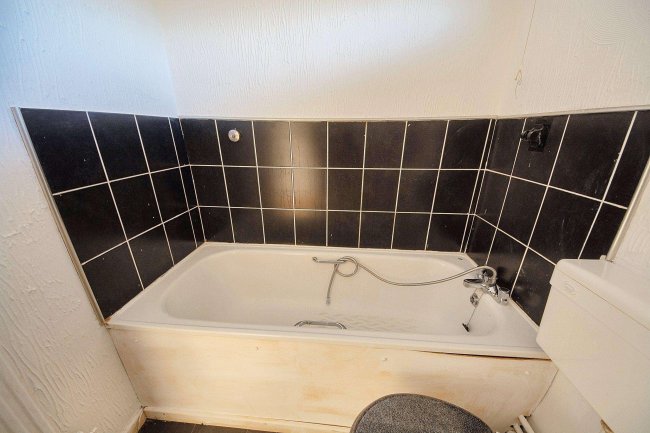 6 Canterbury House, Deal Close, Huntingdon, Cambridgeshire, PE29 7HY 3