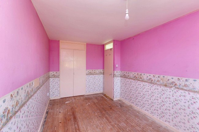 2 Stanton Road, Kempston, Bedfordshire, MK42 8QY 3