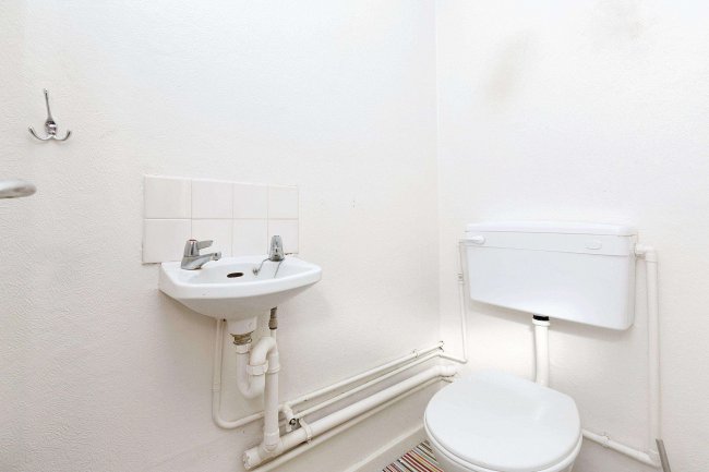 2 Stanton Road, Kempston, Bedfordshire, MK42 8QY 3