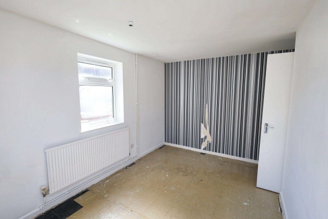 Flat 6 Waldegrave Park, Harpenden, Hertfordshire, AL5 5SF 6