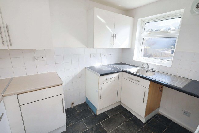 Flat 6 Waldegrave Park, Harpenden, Hertfordshire, AL5 5SF 6