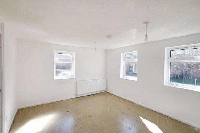 Flat 6 Waldegrave Park, Harpenden, Hertfordshire, AL5 5SF 6