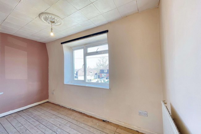 37 Kingston Close, Street, Somerset, BA16 0DD 6