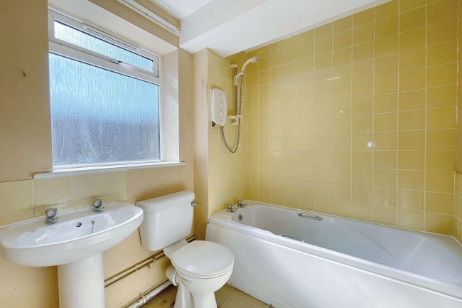 37 Kingston Close, Street, Somerset, BA16 0DD 6