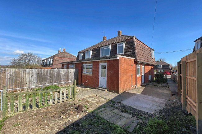 37 Kingston Close, Street, Somerset, BA16 0DD 6