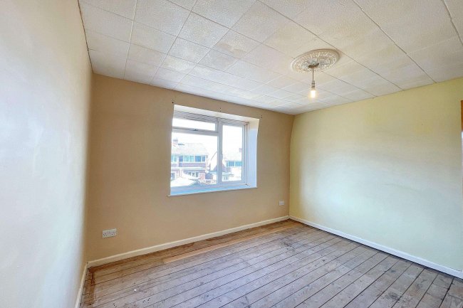 37 Kingston Close, Street, Somerset, BA16 0DD 6