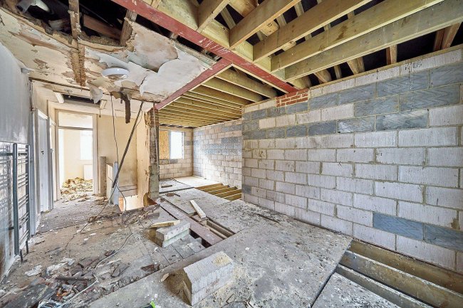 1 Merlins Avenue, Harrow, HA2 9ET 10