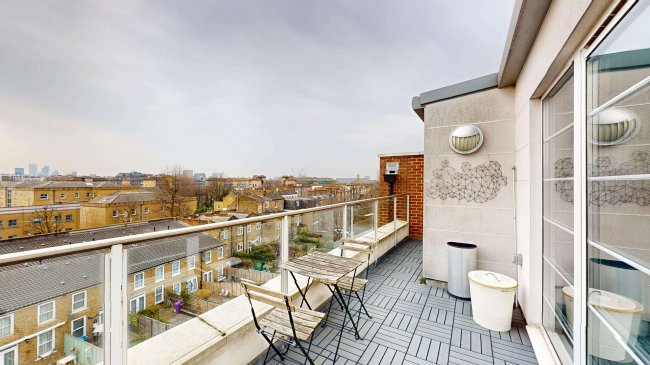 Flat 29 Osier Court, Osier Street, Stepney Green, London, E1 4AP 2