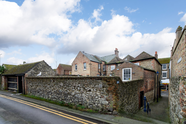 87 High Street, Hythe, Kent, CT21 5JH 5