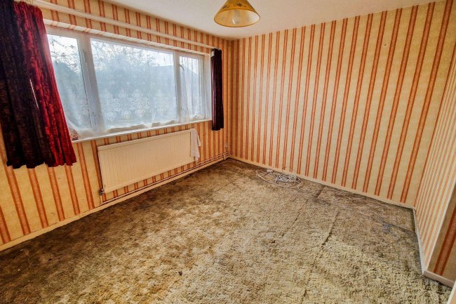 38 Brampton Close, Cheshunt, Waltham Cross, Hertfordshire EN7 6HZ 8