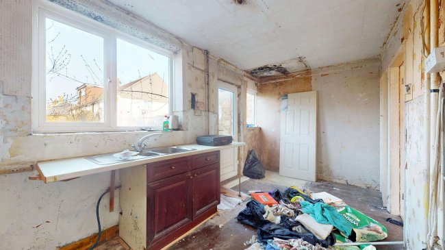 126 Usk Road, South Ockendon, Essex, RM15 4NT 5