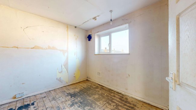 126 Usk Road, South Ockendon, Essex, RM15 4NT 5