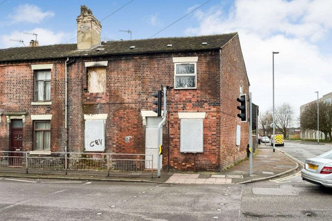 1 Woodhouse Street, Stoke-on-trent, Staffordshire, ST4 4QX 1