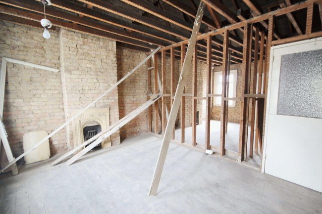 85 Kings Avenue, Watford, Hertfordshire, WD18 7SB 1