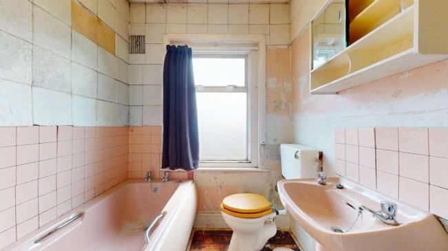 87 Essex Road, Bognor Regis, West Sussex, PO21 2BY 10