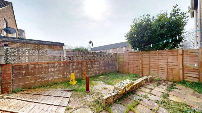 87 Essex Road, Bognor Regis, West Sussex, PO21 2BY 10