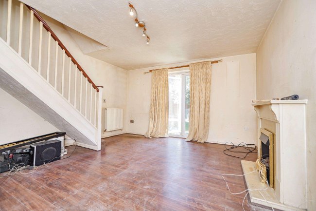 6 Grasshaven Way, Thamesmead, London, SE28 8TH 4