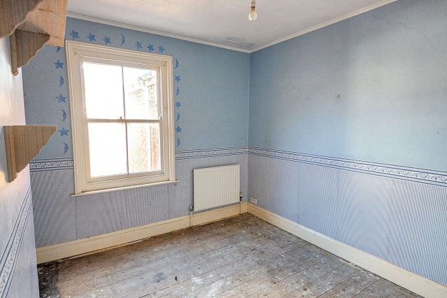 19 Southview Road, Weymouth, DT4 0JE 3