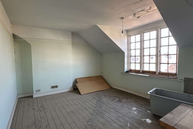 129-133 Hamilton Road, Felixstowe, Suffolk, IP11 7AB 8