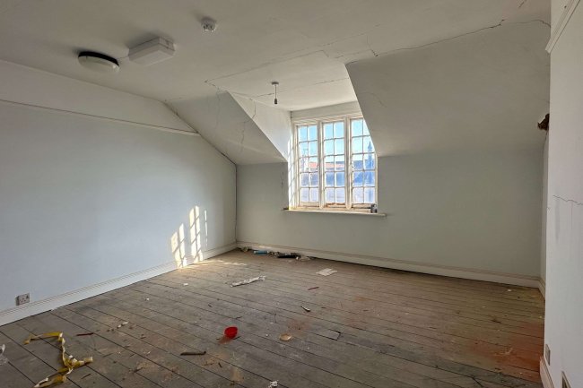 129-133 Hamilton Road, Felixstowe, Suffolk, IP11 7AB 8