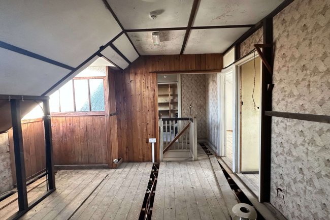 129-133 Hamilton Road, Felixstowe, Suffolk, IP11 7AB 8