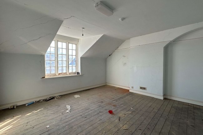 129-133 Hamilton Road, Felixstowe, Suffolk, IP11 7AB 8