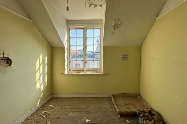 129-133 Hamilton Road, Felixstowe, Suffolk, IP11 7AB 8