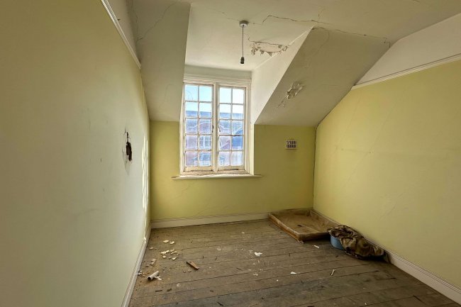 129-133 Hamilton Road, Felixstowe, Suffolk, IP11 7AB 8