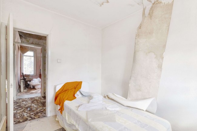 14 Thurgarton Street, Nottingham, NG2 4AG 1