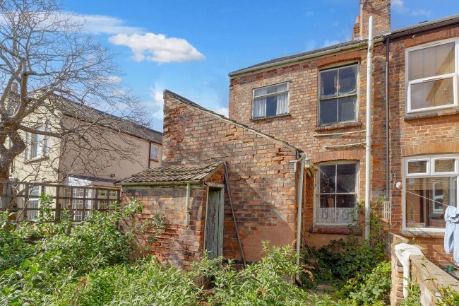 14 Thurgarton Street, Nottingham, NG2 4AG 1