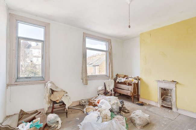 14 Thurgarton Street, Nottingham, NG2 4AG 1