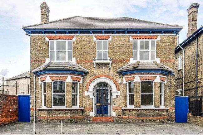 61 St James Road, Croydon, CR0 2US 7