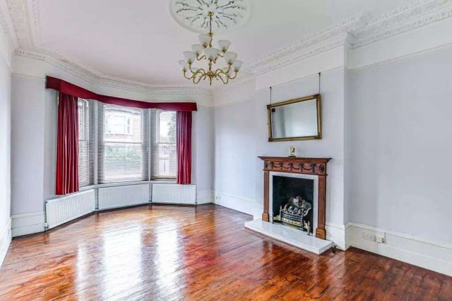 61 St James Road, Croydon, CR0 2US 7