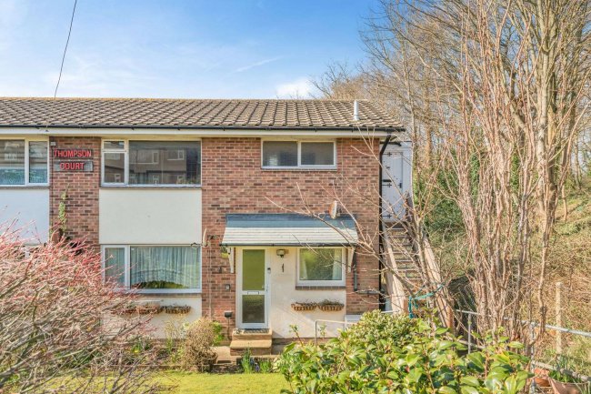 Flat 2 Thompson Court , 70 Landguard Road, Shanklin, Isle of Wright, PO37 7HU 3