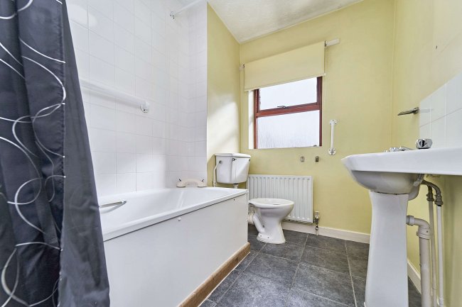 202 Milton Street, Walsall, West Midlands, WS1 4LW 1