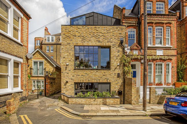 31 Ruvigny Gardens, Putney, London, SW15 1JR 7