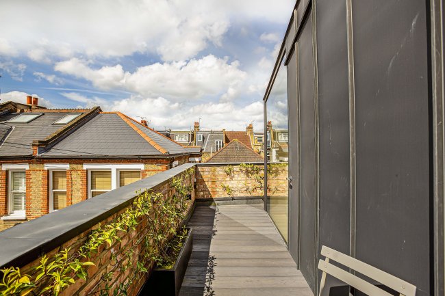 31 Ruvigny Gardens, Putney, London, SW15 1JR 7