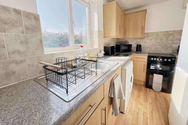 2a Abbey Park Road, Grimsby, North East Lincs, DN32 0HR 9