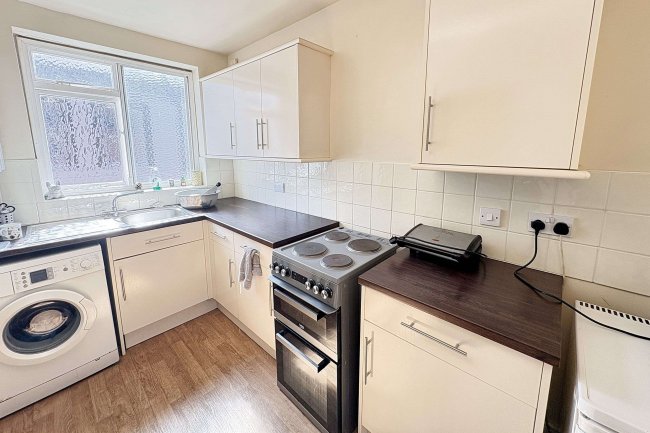 2a Abbey Park Road, Grimsby, North East Lincs, DN32 0HR 9