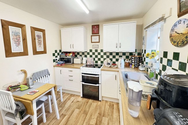 2a Abbey Park Road, Grimsby, North East Lincs, DN32 0HR 9