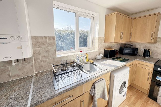 2a Abbey Park Road, Grimsby, North East Lincs, DN32 0HR 9