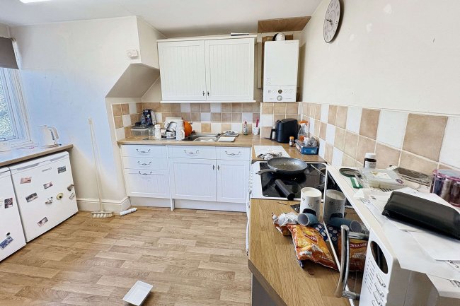 2a Abbey Park Road, Grimsby, North East Lincs, DN32 0HR 9