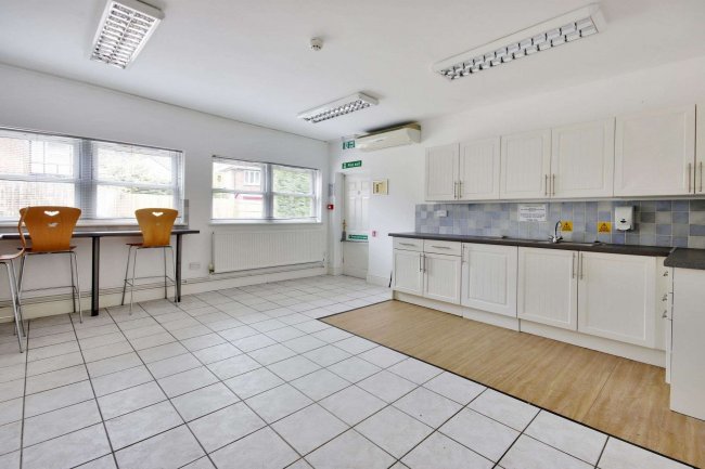 Temple Court, 108-112 Main Road, Sundridge, Sevenoaks, TN14 6ES 9