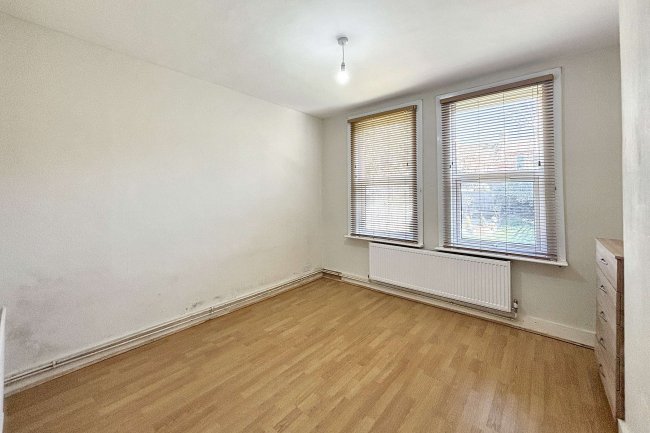 108 Diana Road, Walthamstow, E17 5LF 6