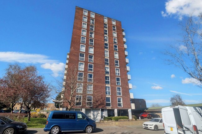 11 Maybourne Grange, Turnpike Link, Croydon, CR0 5NH 9