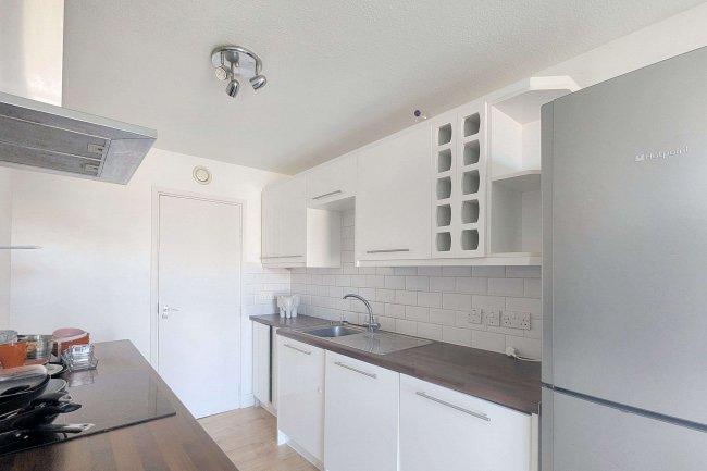 11 Maybourne Grange, Turnpike Link, Croydon, CR0 5NH 9