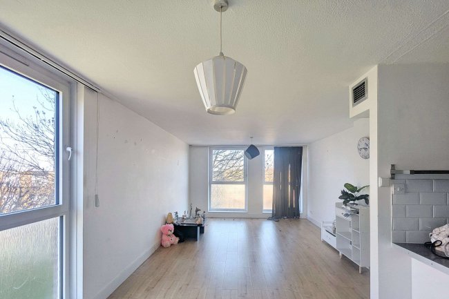 11 Maybourne Grange, Turnpike Link, Croydon, CR0 5NH 9